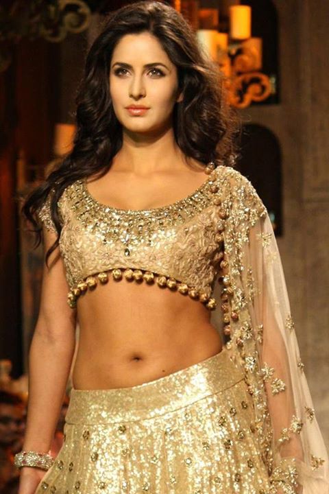 Katrina Kaif hot in fashion walk