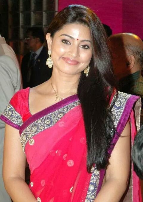 Sneha real life photo in red saree