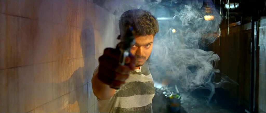 Vijay with gun in Thuppaaki