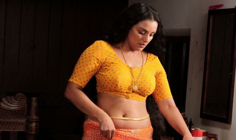 Shwetha Menon HOT Malayalam Actress (10)