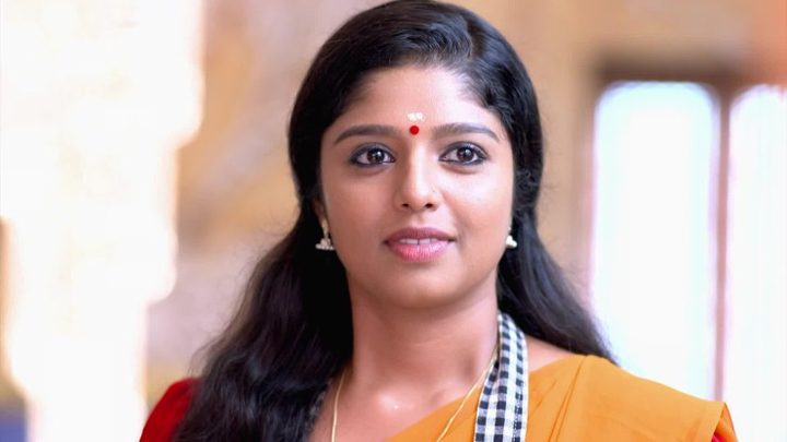 Amala Gireesan as Kalyani in Chemparathi